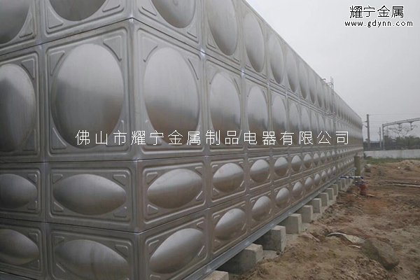 不锈钢水箱和镀锌水箱
