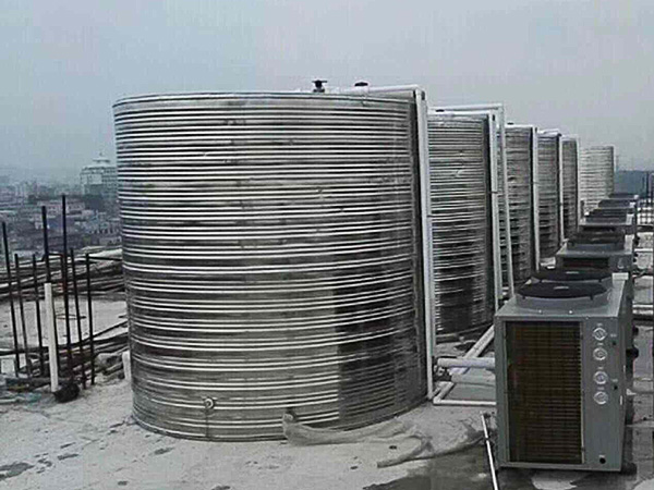 商用空气能与不锈钢水箱连接，开多大的孔径？