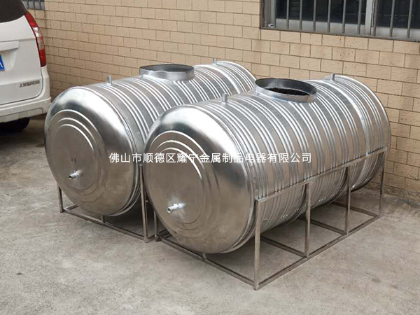 云南西双版纳不锈钢水箱，酒店厨房补水卧式水箱