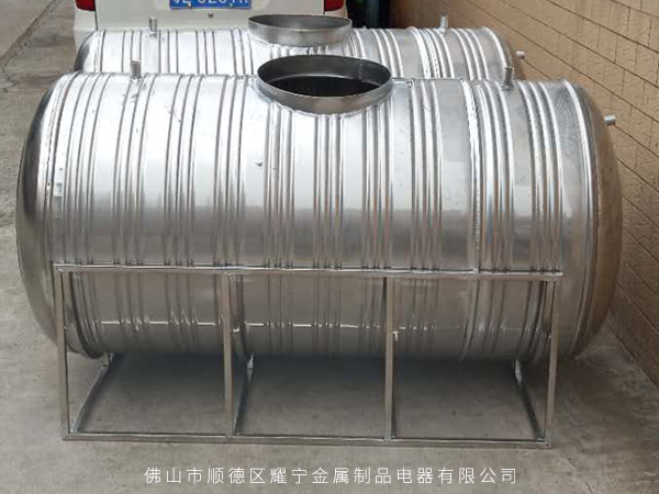 不锈钢水箱会不会生锈