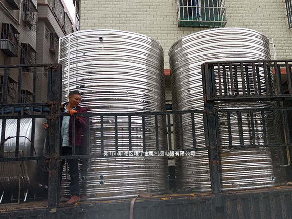 惠州惠阳区不锈钢水箱，10吨圆形保温水箱